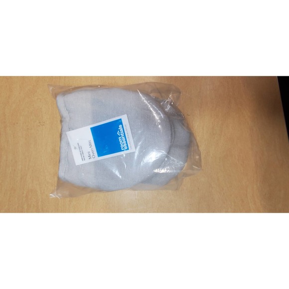 Target Room Essentials Gray Mini Oven Mitt Pack Bundle of Three (3) Mitts! - Picture 4 of 8